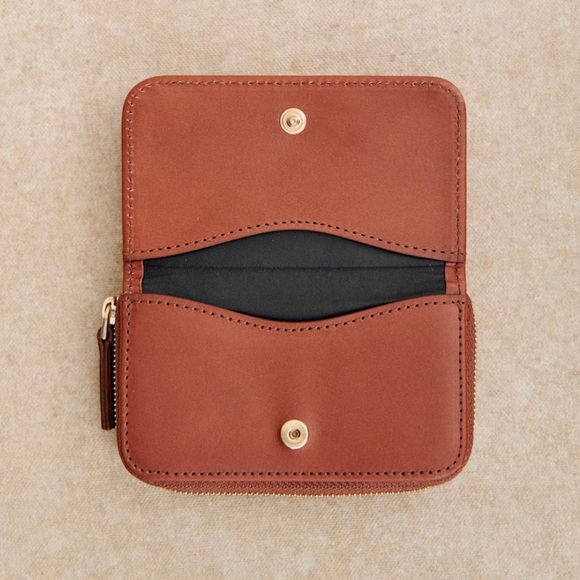 Sézane Hugo Card Holder Wallet - Picture 3 of 4